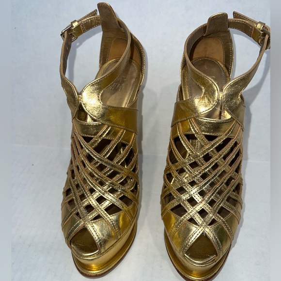 ANNA DELLO RUSSO X H&M Gold Platform Stiletto Heels ✨ - Picture 13 of 13